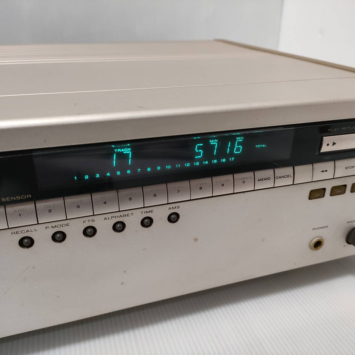 [G0515]Marantz CD-80 CDプレーヤー リモコン 付き　/再生確認済/現状品/RC-80CD/CDデッキ/マランツオーディオ機器/レトロ/ビンテージ/_CD読み込み