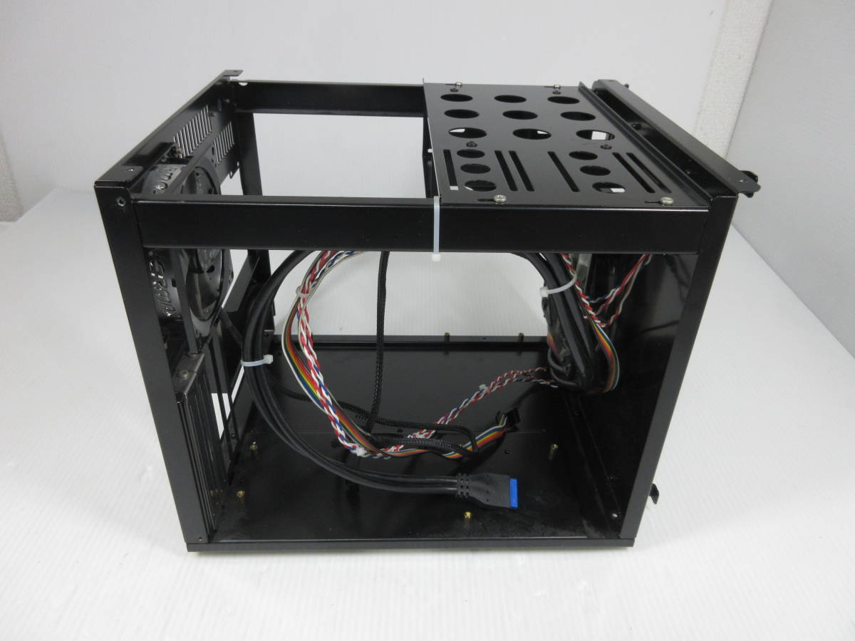 abee acubic D40 ACE-D40 キューブ ブルー 特殊ベゼル Micro-ATX PC