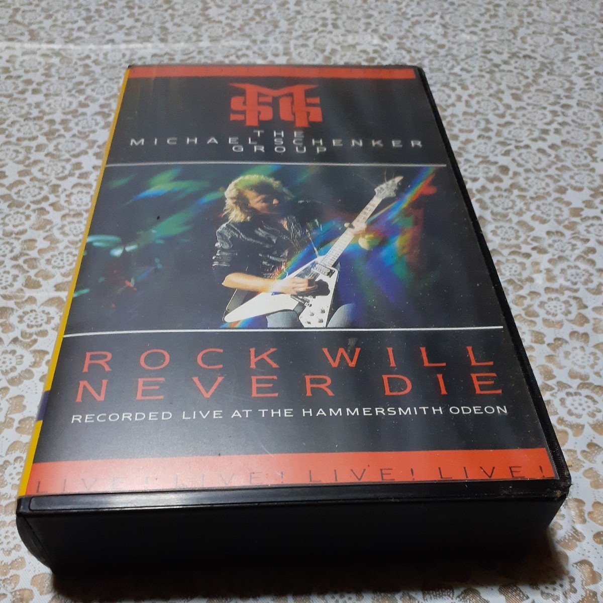 THE MICHAEL SCHENKER GROUP ROCK WILL NEVER DIE VHS_画像1