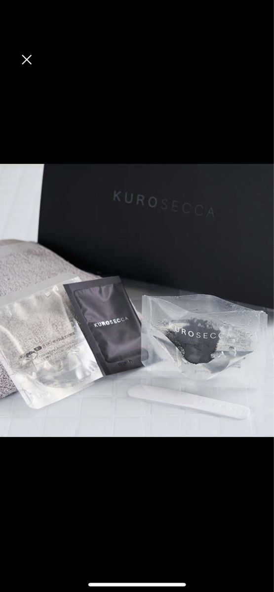 【新品未開封】KUROSECCA 高濃度　生　炭酸ジェルパック　1ヶ月分　4回分