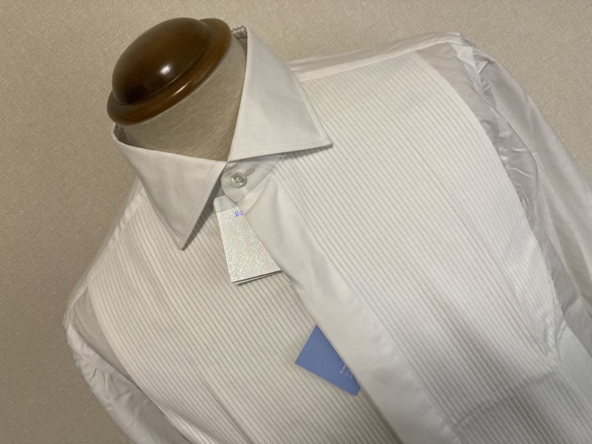 新品　フィナモレ（伊）　フォーマルハンドメイドシャツ４２①白　ＡＲＵＭＯ生地　極上品　ダブルカフス　定価４．６万円