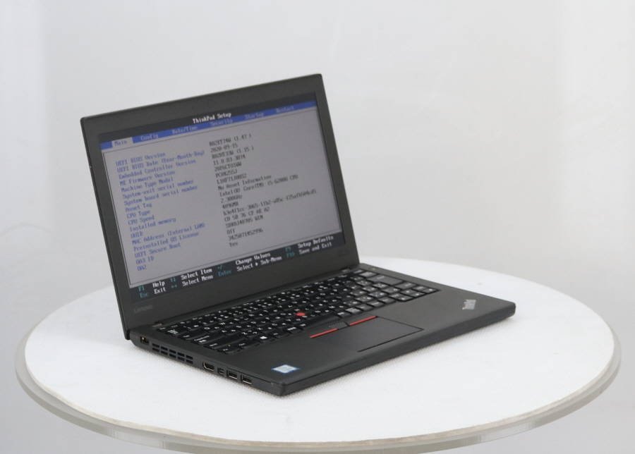 lenovo 20F6CTO1WW ThinkPad X260　Core i5 6200U 2.30GHz 4GB ■現状品_画像2