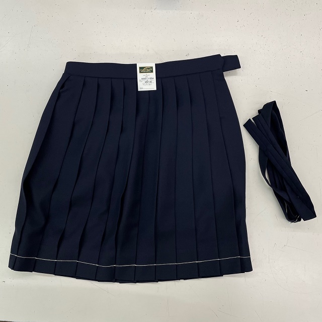 女子学生服 冬スカート ２４本クルマヒダ Ｗ６０ Ｌ４０ 細めサイズ スクールスカート ミニスカート 高校 中学 定番 ウール素材