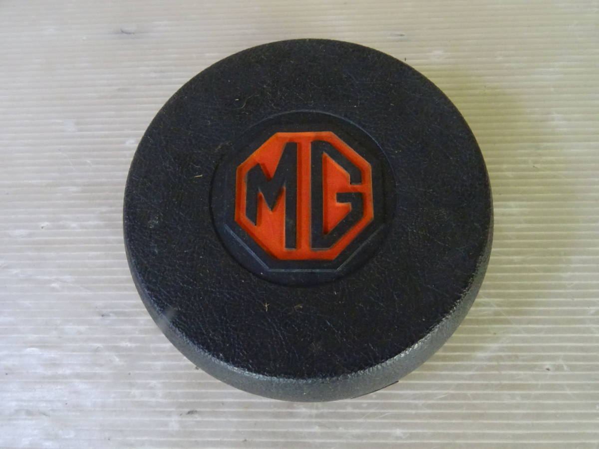  unused -1970 period /MGB/ steering gear - horn button 2311MGB