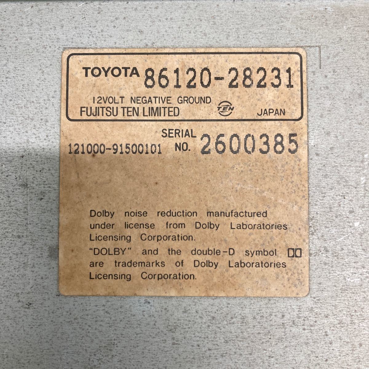 AV11-17 激安 カーステレオ TOYOTA 15829 86120-28231 121000-91500101 2600385 CD カセット 通電未確認 ジャンク_画像3