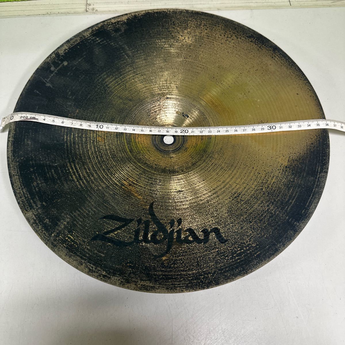 KN-1157 激安 楽器パーツ シンバル Zildjian ジルジャン 36cm 現状品_画像5