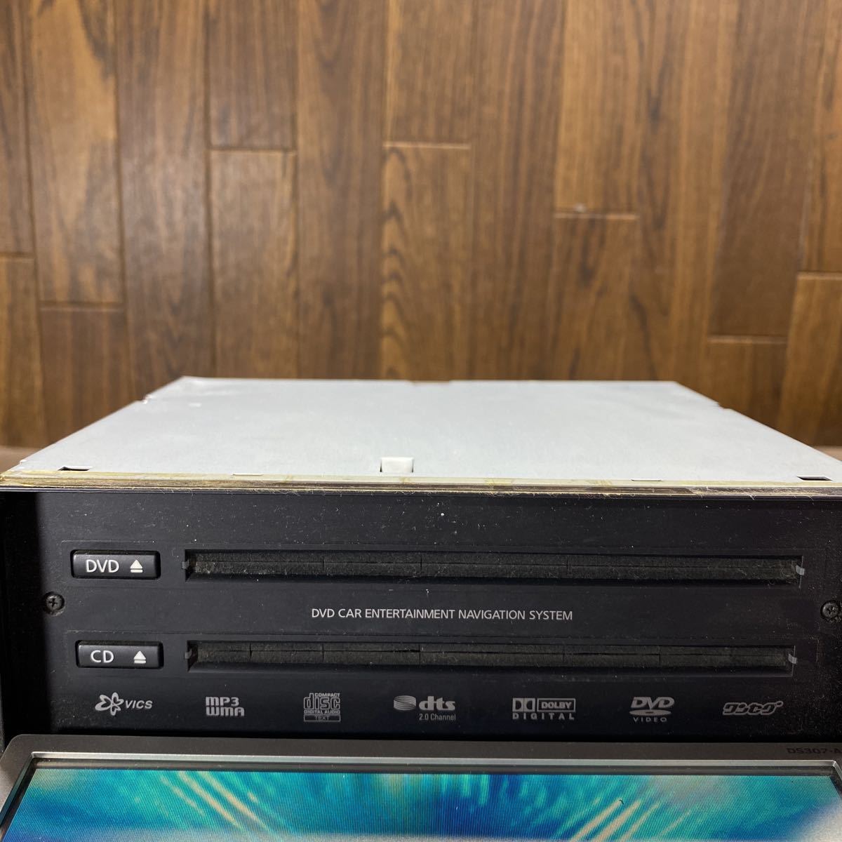 AV11-110 激安 カーナビ 日産 DS307-A B8260-C9997 SANYO NVA-DV7307 0E704379 CD DVD 確認用配線使用 起動確認済 中古現状品の画像2