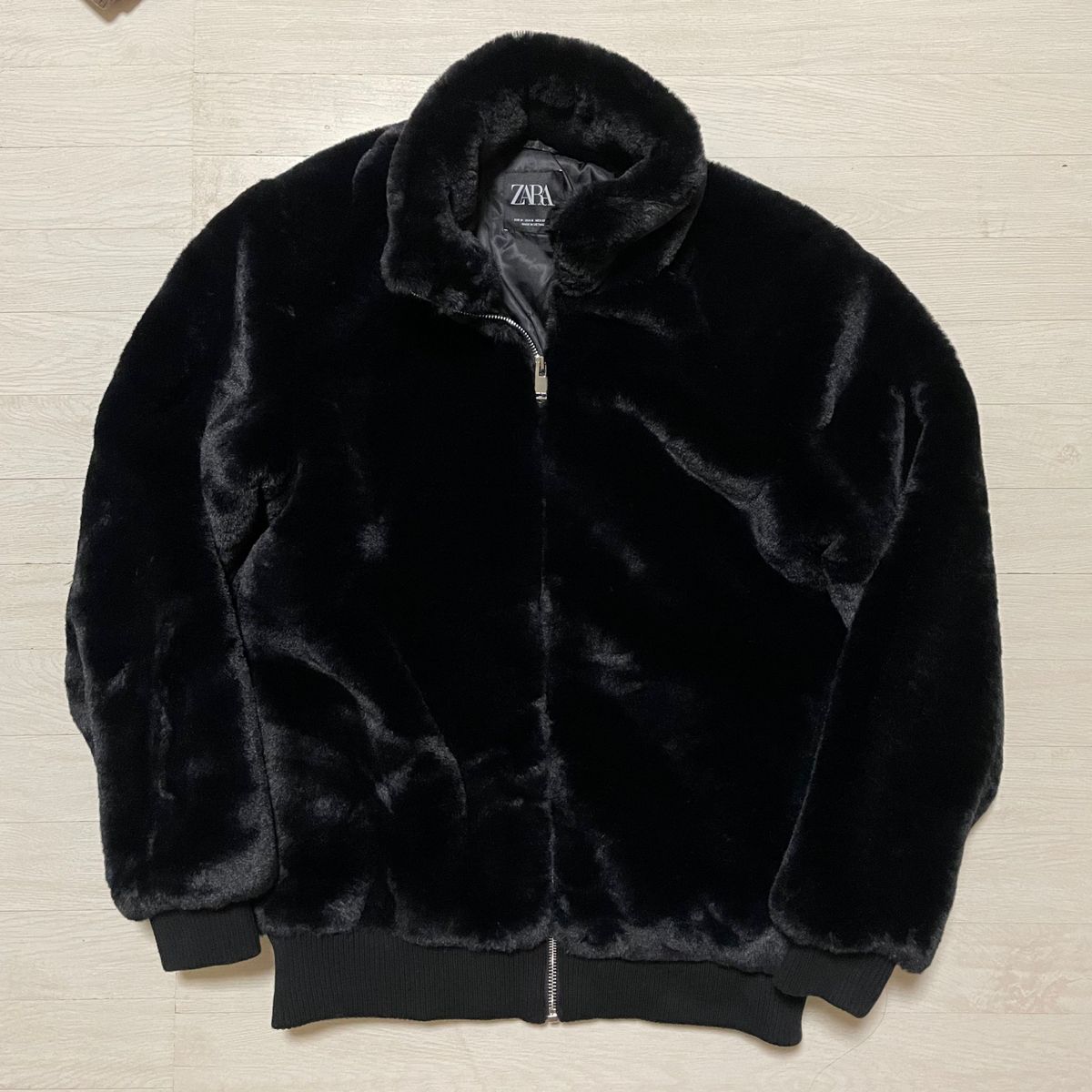 ZARA ザラ フェイクファー ボンバージャケット メンズ M ZARA ザラ フェイクファー ボンバージャケット メンズ M