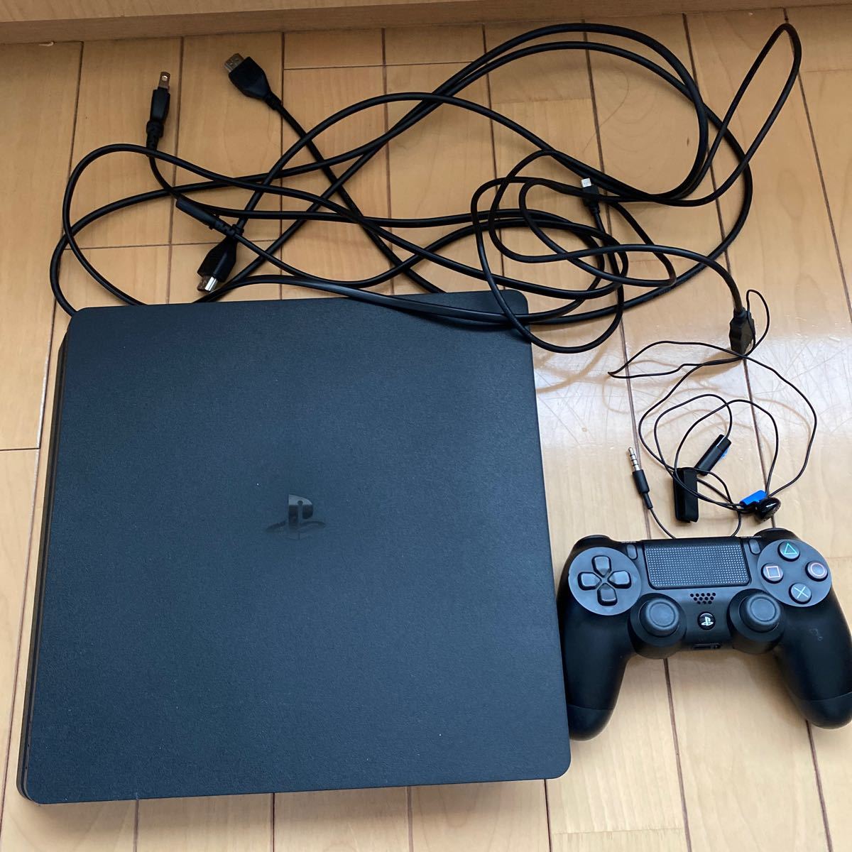 国内正規総代理店アイテム】 PlayStation4 CUH-2100BB01 1TB ジェット