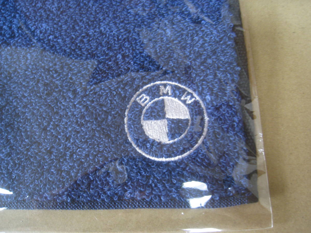 【新品/非売品】BMW　OLSIA ハンカチ タオル　ブルー_画像2