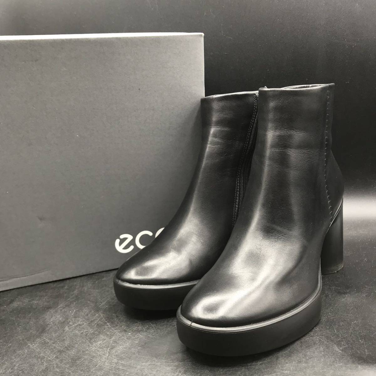 M1872 美品 ECCO エコー SHAPE SCULPTED レザー ショート ブーツ サイドジップ チャンキーヒール レディース 37/23.5cm相当 ブラック 黒 靴_画像1