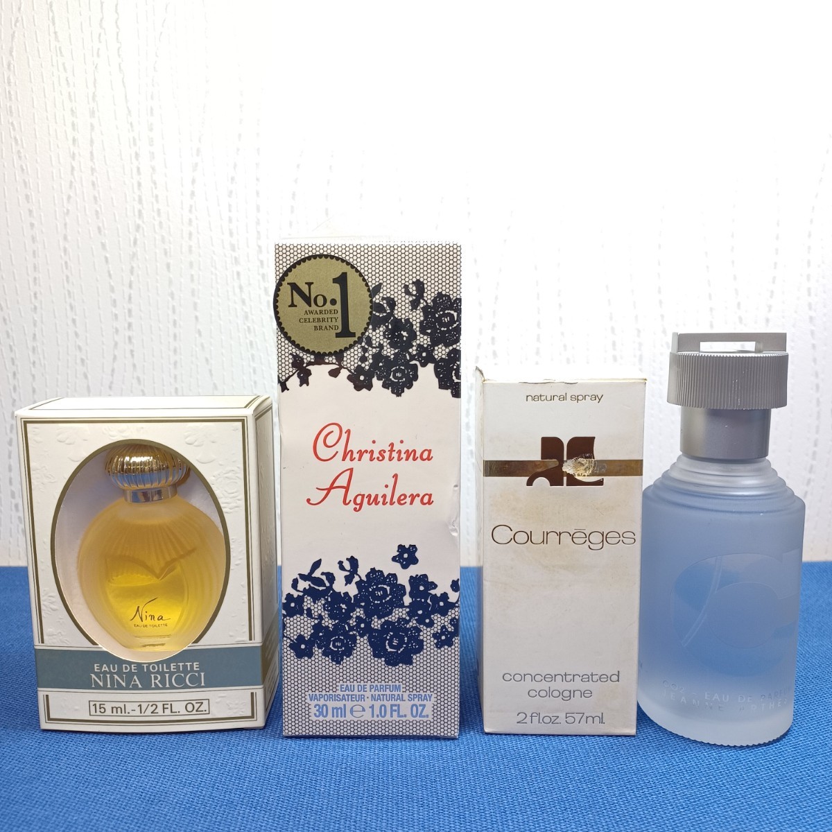 ◆香水 まとめて 4点◆クリスティーナ アギレラ 30ml◆courreges 57ml◆ジャンヌ アルテス 100ml◆NINA RICCI 15ml◆全て未使用品_画像1