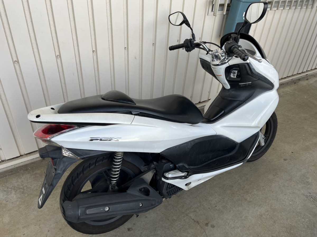 格安　JF28　PCX125　セル始動　82614ｋｍ　_画像4