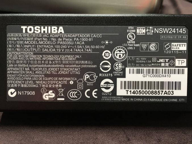 TOSHIBA/ノート/第4世代Core i7/メモリ16GB/webカメラ有/OS無/記憶媒体無/パーツ取り_付属品 1
