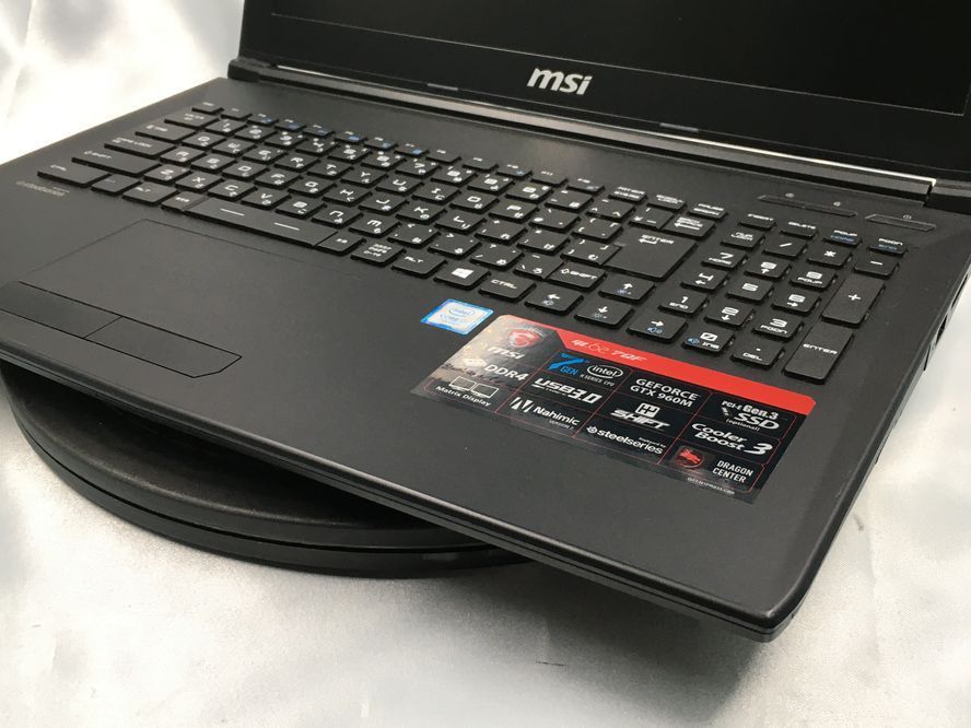 MSI/ノート/第7世代Core i7/メモリ8GB/webカメラ有/OS無/記憶媒体無_キーボード接写１