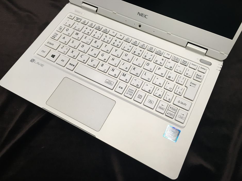 NEC/ノート第7世代Core i7/メモリ8GB/webカメラ有/OS無/記憶媒体無_キーボード接写１