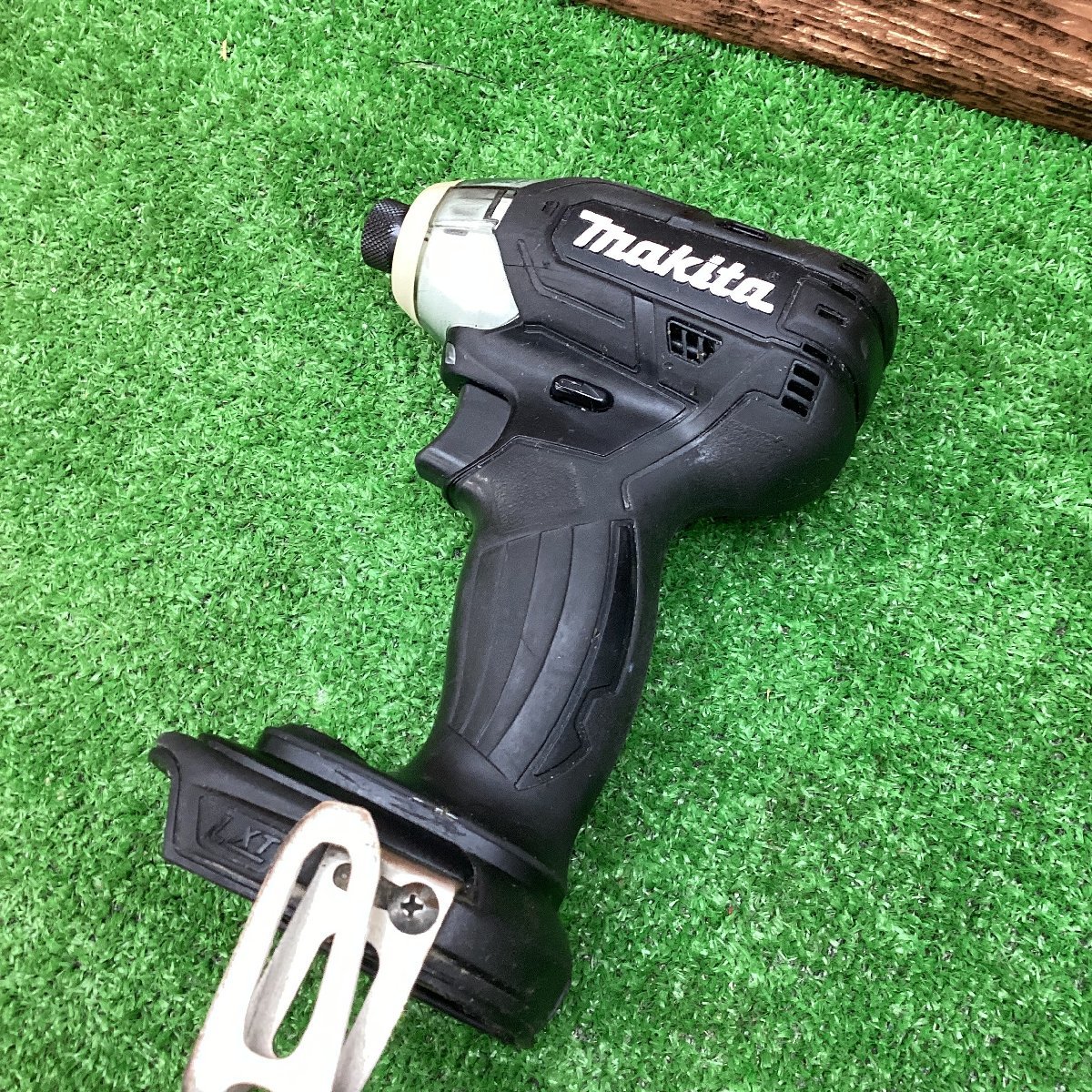 【中古品】☆マキタ(makita) コードレスソフトインパクトドライバー TS141DZB_画像9