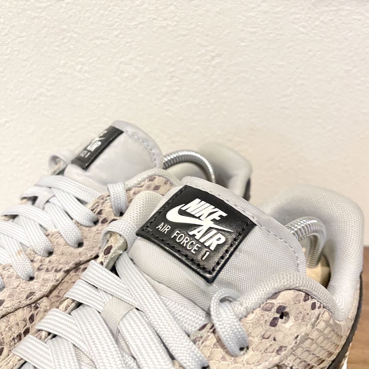 NIKE AIR FORCE 1 07 PREMIUM ナイキ エア フォース ワン NIKE AIR FORCE 1 07 PREMIUM ナイキ エア フォース ワン