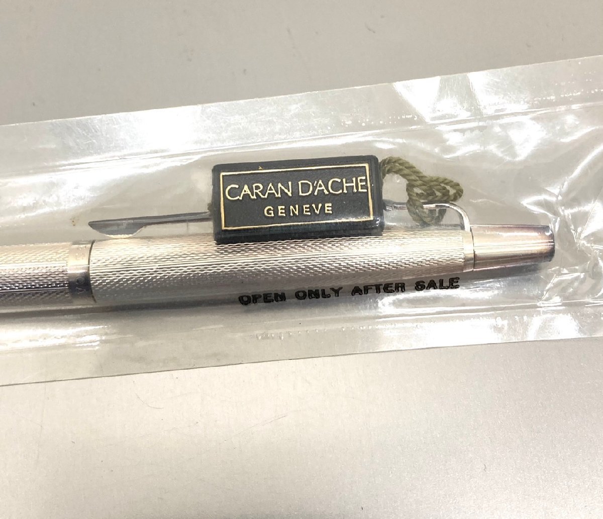 カランダッシュ CARANDACHE 回転式 ボールペン ペン 筆記具 シルバーカラー_画像3