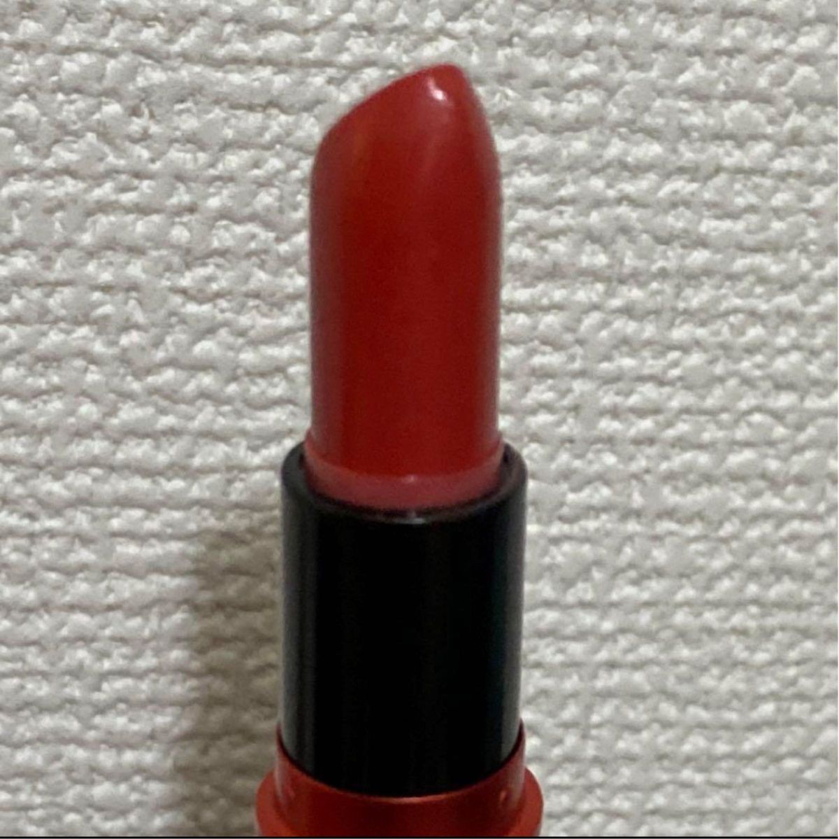 MAC リップスティック　クリームシーンハイビスカス