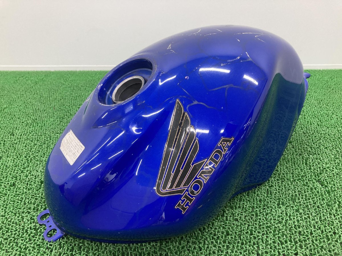 VTR250 タンク 青M KFK ホンダ 純正 中古 バイク 部品 MC33 ノーマル コケキズ無し 品薄 希少品 車検 Genuine_お届け商品は写真に写っている物で全てです