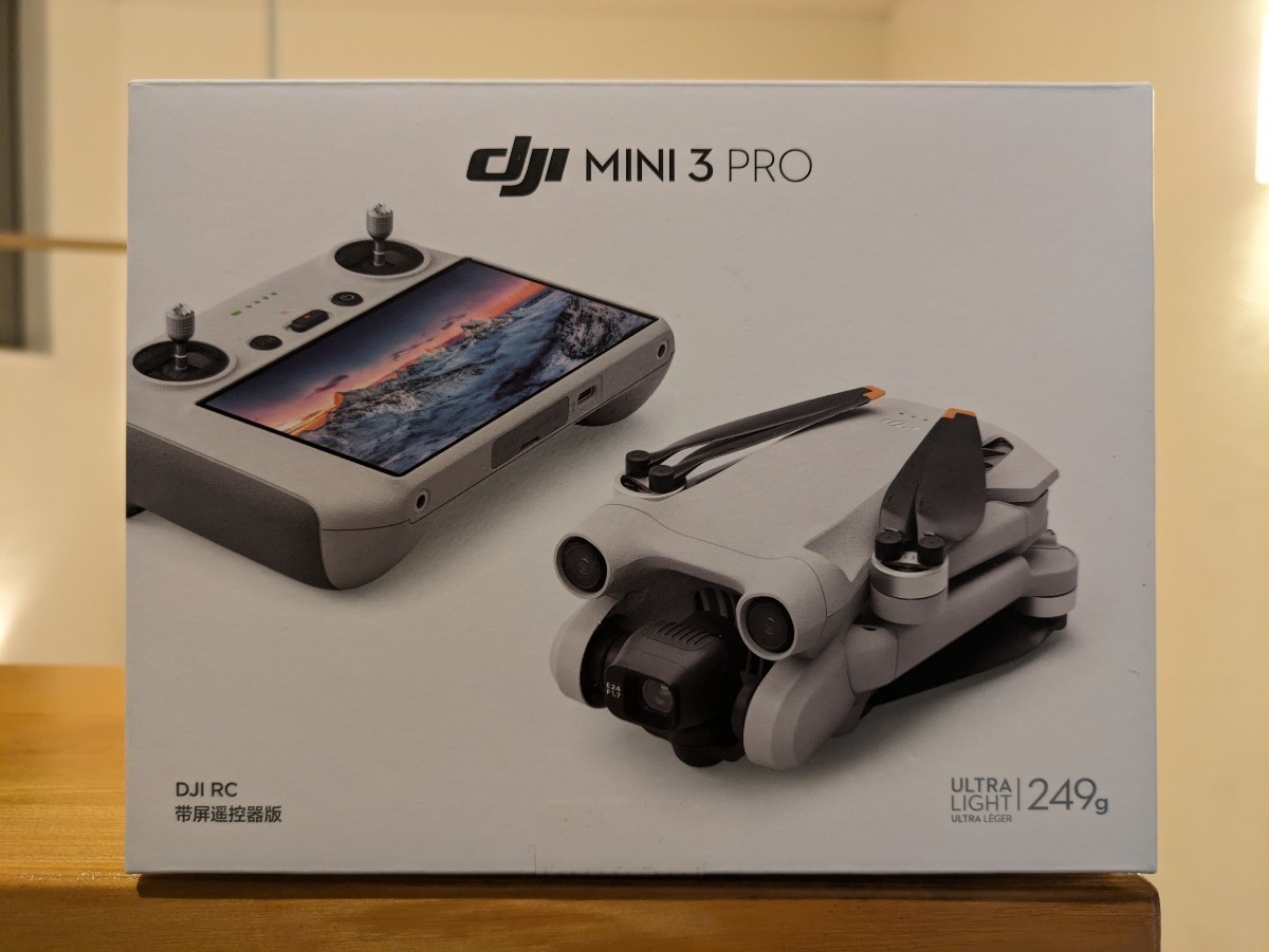 【美品】約1年間墜落.紛失補償付　DJI Mini 3 Pro (DJI RC付属)＋PGYTECH製プロペラガード・PGYTECH製ランディングギア・液晶保護フィルム_画像1