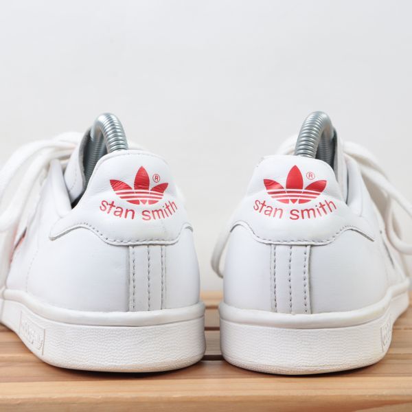 z8427 アディダス スタンスミス US7 1/2 24.5cm/白 ホワイト 赤 レッド系 ハート adidas STAN SMITH レディース スニーカー 中古_画像4