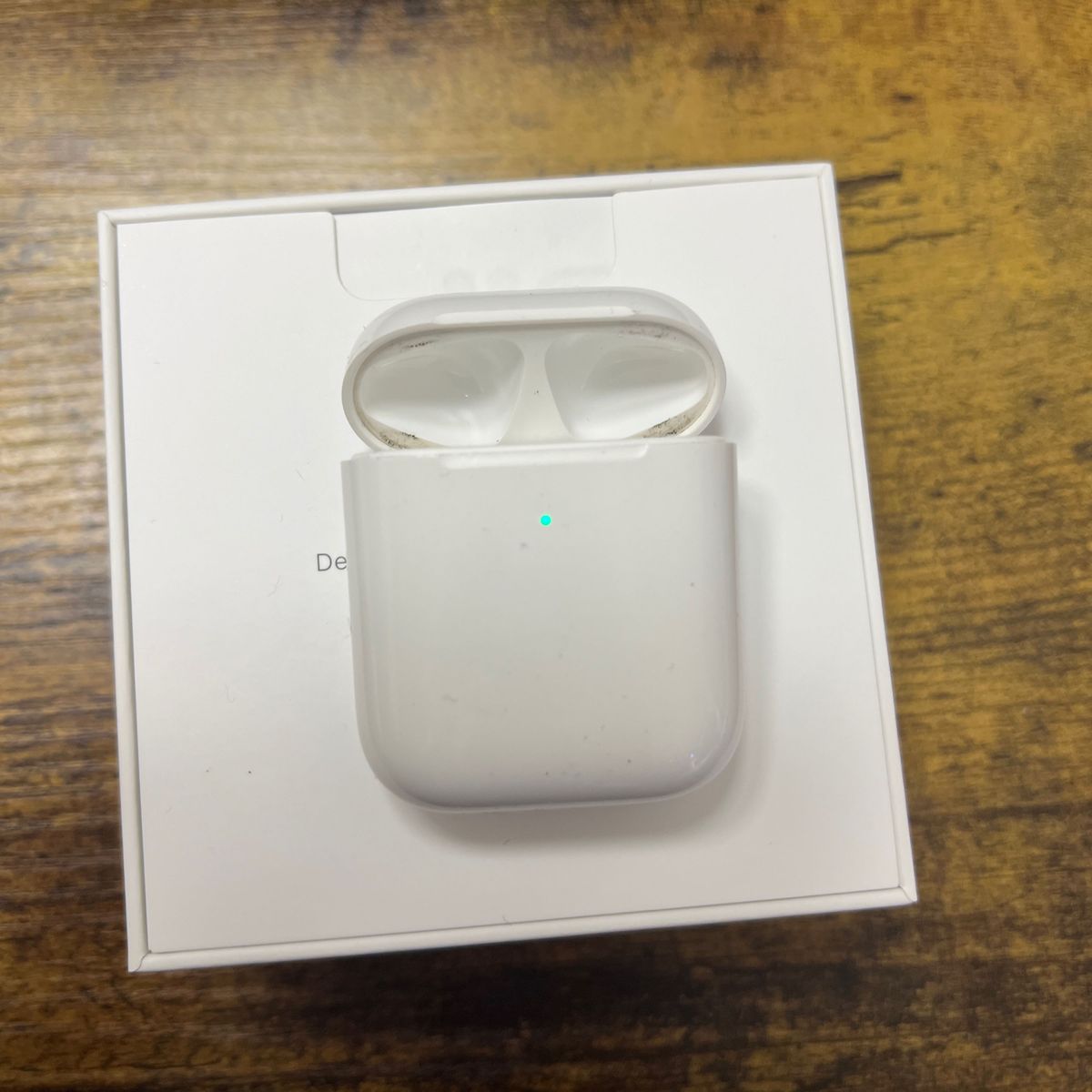 Apple AirPods 第２世代　充電ケース アップル