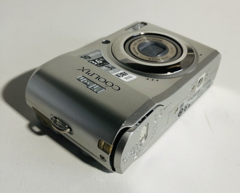 訳あり Nikon COOLPIX L20 ニコン クールピクス デジタルカメラ 動作確認済　＃R72　＃00551　＃0004_画像3