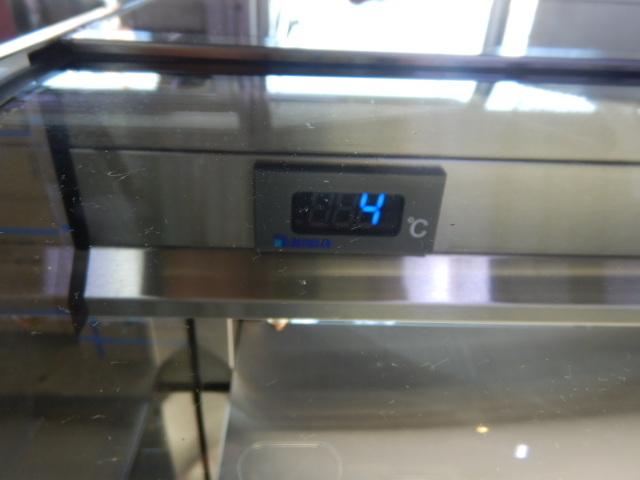 (西濃営業所止)2018年製 ダイワ 冷蔵 ショーケース ケーキ ケース KN401B3 3段 後開き W120D60H115cm 100V LED 135kg 3℃～_画像10