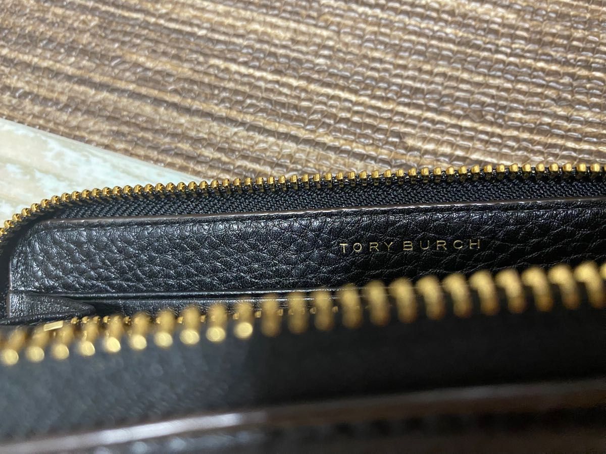 Tory Burch トリーバーチ　長財布　黒　ブラック