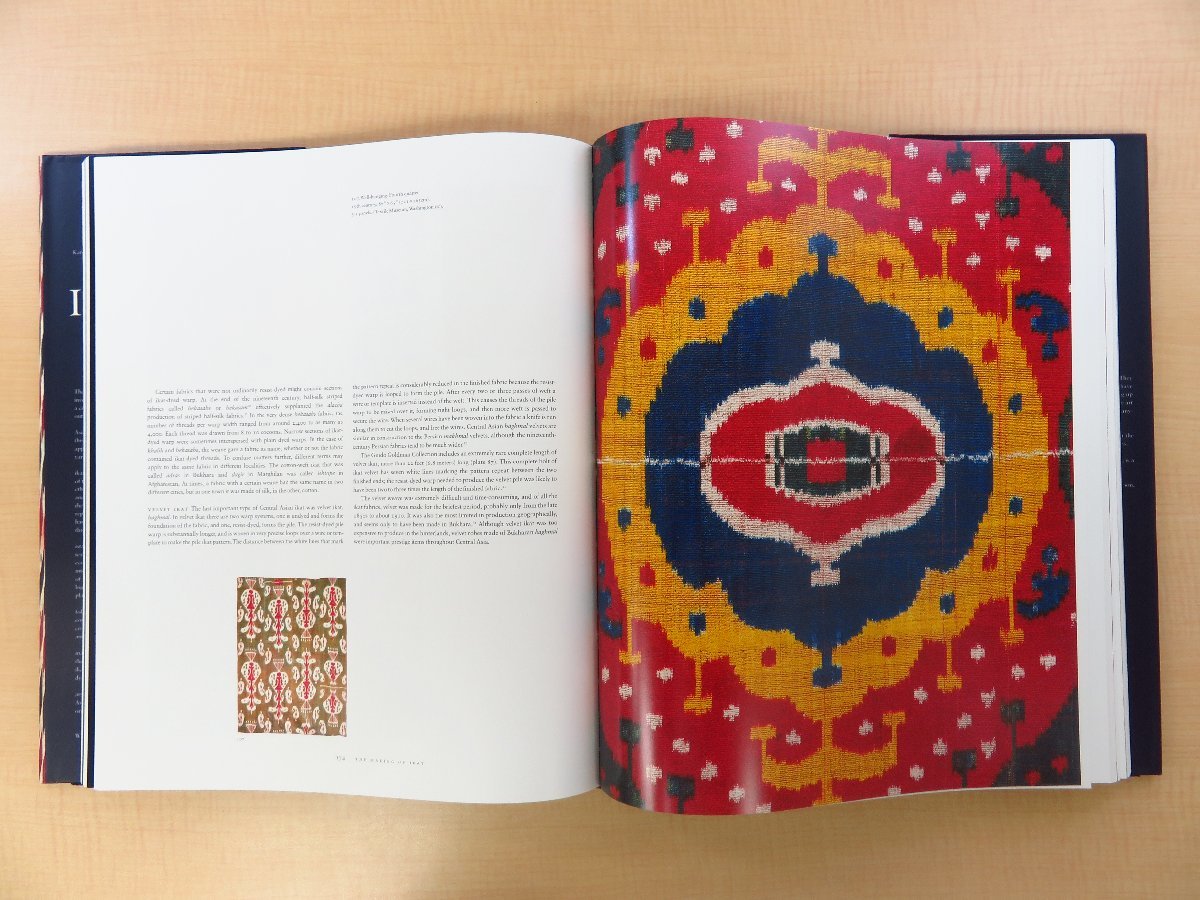 本当に信頼出来る商品 Ikat silks of Central Asia The Guido Goldman Collection その他