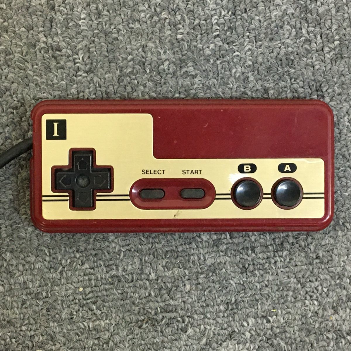 W028-I43-2259 任天堂株式会社 ファミリーコンピューター ゲーム機本体 HVC-001 エンタメ 娯楽 世界的人気 昭和レトロ ③_画像7