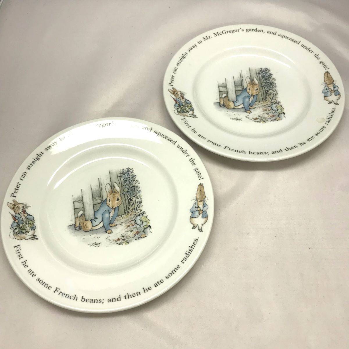 Y107-I57-575 WEDGWOOD ウェッジウッド ピーターラビット 食器 ミルクポット ポット 口径約8cm×6.5㎝ 高さ約9cm 大皿約25cm 皿約20cm_画像6