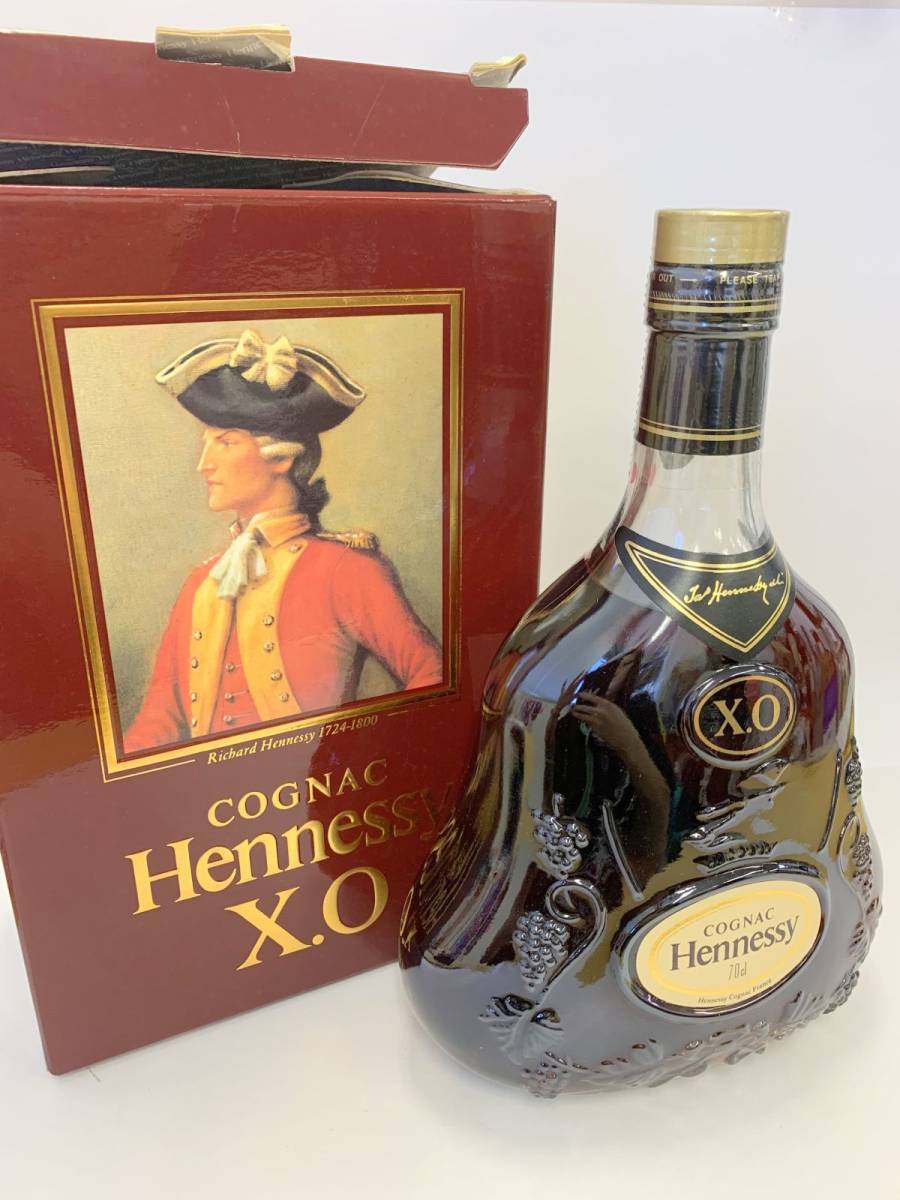 W433-I56-283 未開栓 Hennessy ヘネシー XO クリアボトル 金キャップ コニャック ブランデー 700ml 40% 箱付き ⑥_画像1