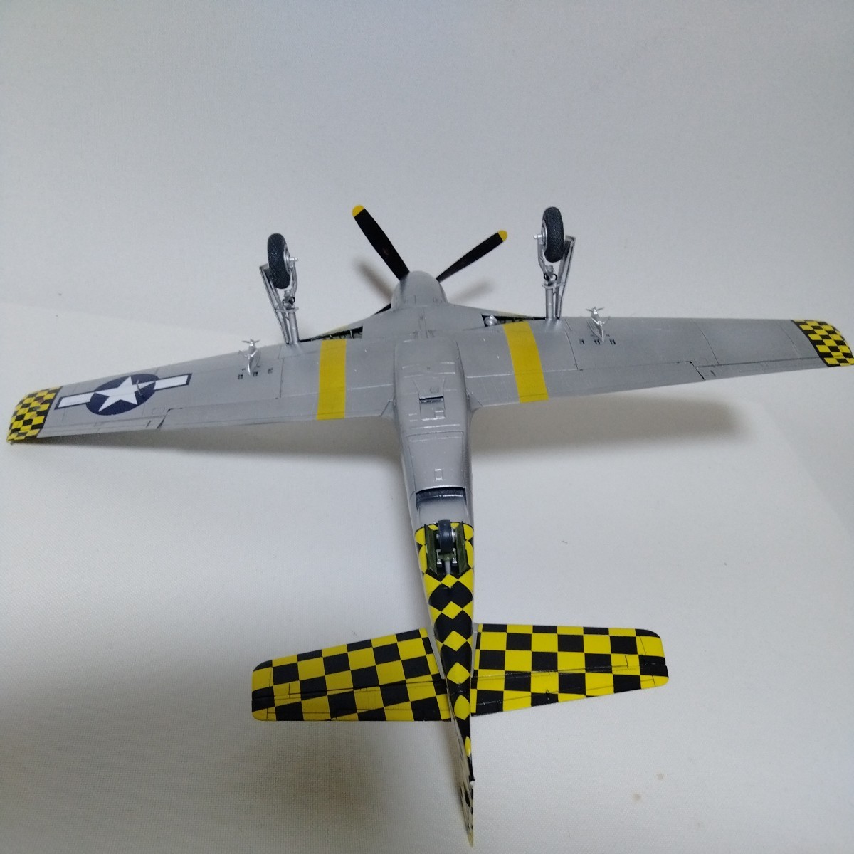 1/32 タミヤ P51D チェッカーテイル 完成品_画像10