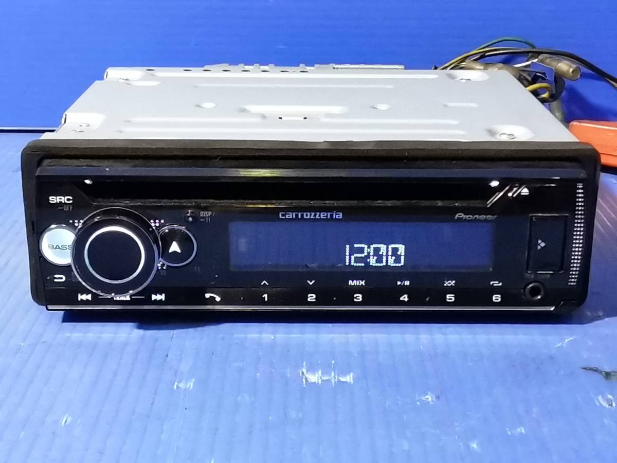 パイオニア　カロッツェリア　DEH-5600　1DIN　Bluetooth内蔵カーオーディオ　CD/USB/Bluetooth/FM/AM　動作確認OK　　　1124-12_画像3