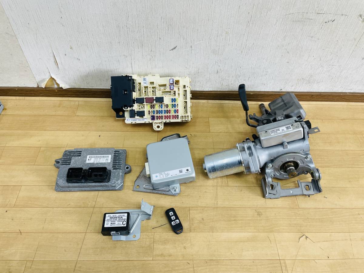 動作OK　25年　HONDA ホンダ NBOX NBOXターボカスタム/JF1 　純正 エンジンコンピューター37820-r9g-z15セット スマートキー