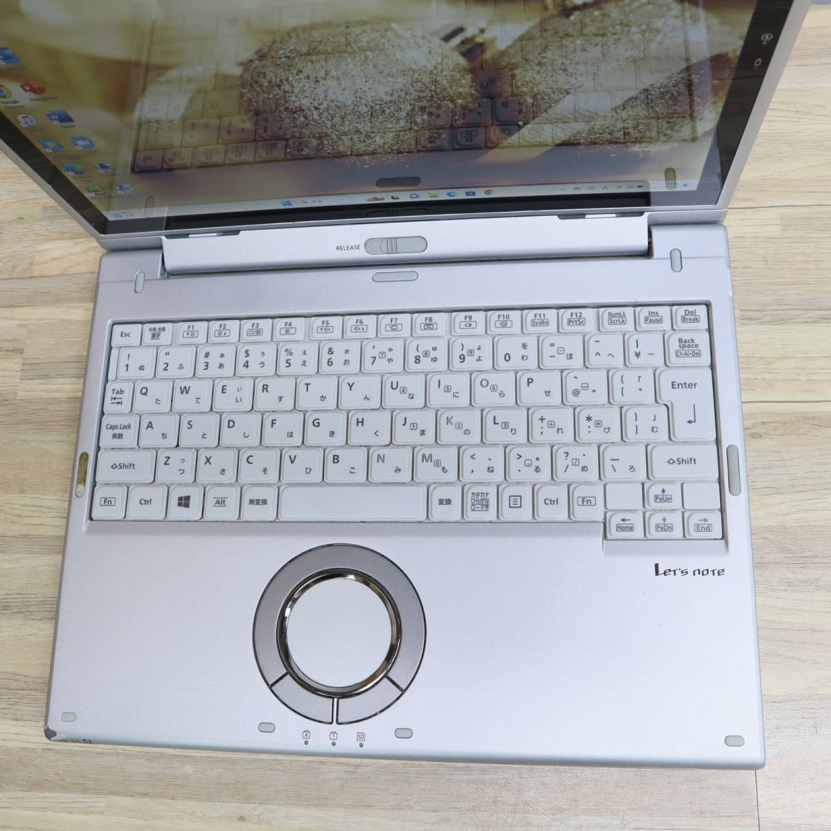 ★中古PC 高性能7世代i5！M.2 SSD256GB メモリ8GB★CF-XZ6R Core i5-7300U Webカメラ Win11 MS Office2019 Home&Business★P56211_画像5