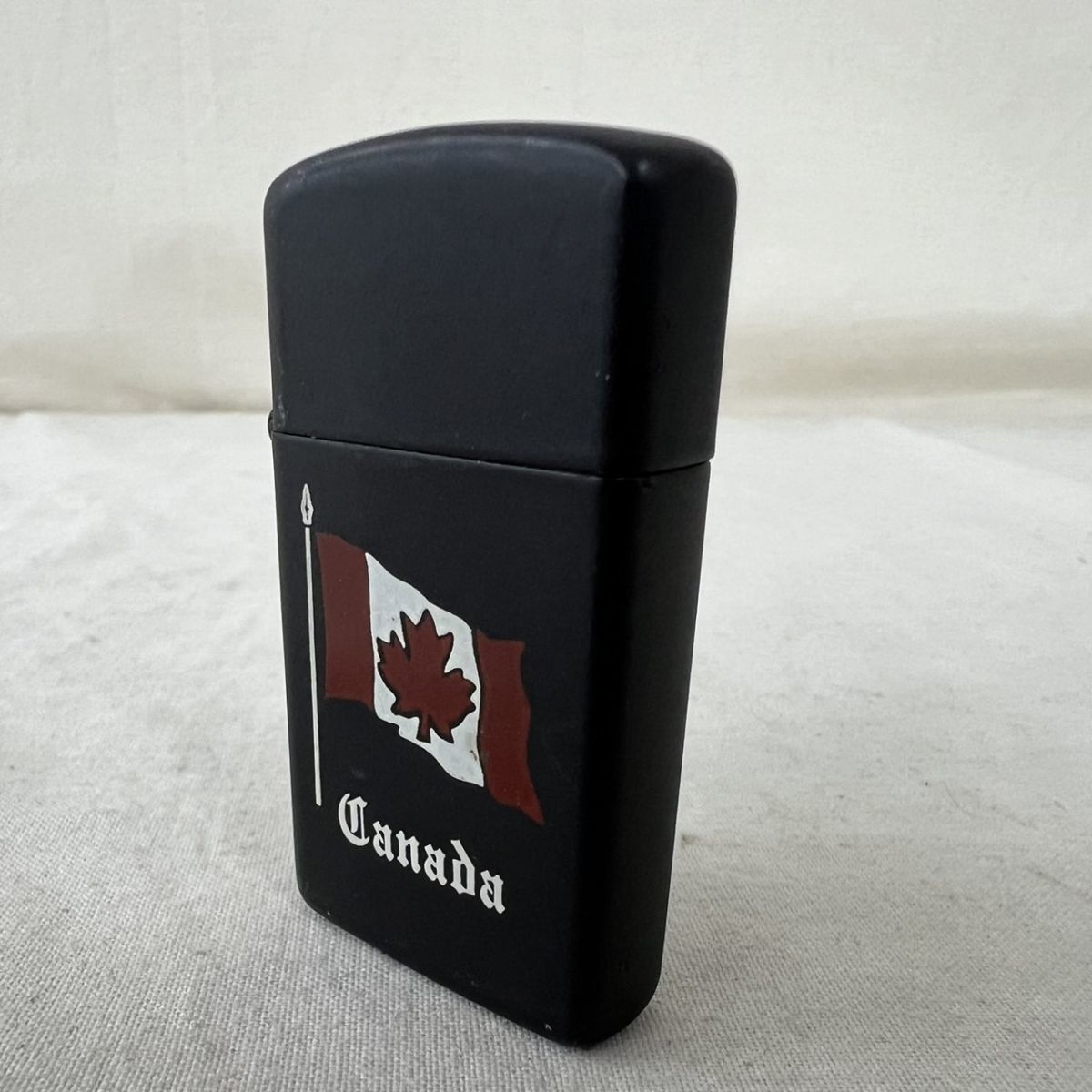 D230-H21-550◎ ZIPPO ジッポ Canada アンティーク コレクション 雑貨用品 喫煙グッズ ライター 火花点火共になし_画像2