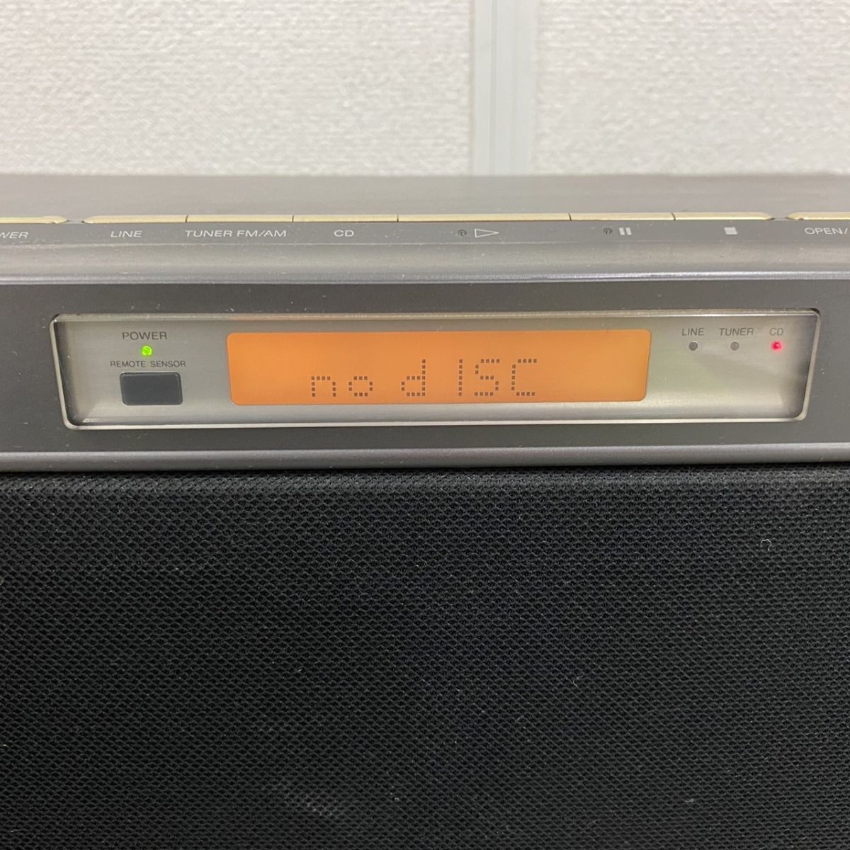 D040-H11-1596 SME GIUGIARO D-3000 CD NEW STEREO CD/ラジオ ベタつき有 通電確認済_画像5