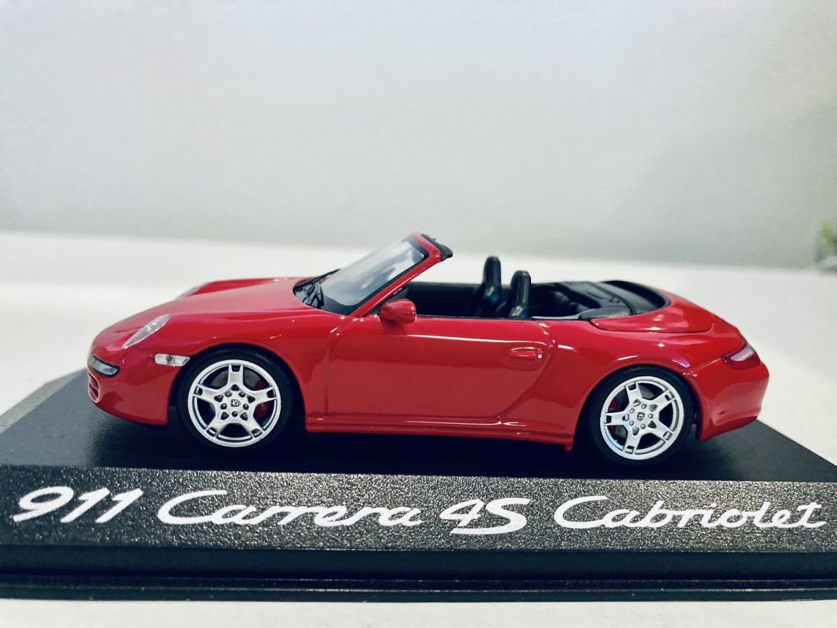 1/43 ポルシェ特注 Minichamps ポルシェ 911 Carrera 4S カブリオレ (997) Red_画像5