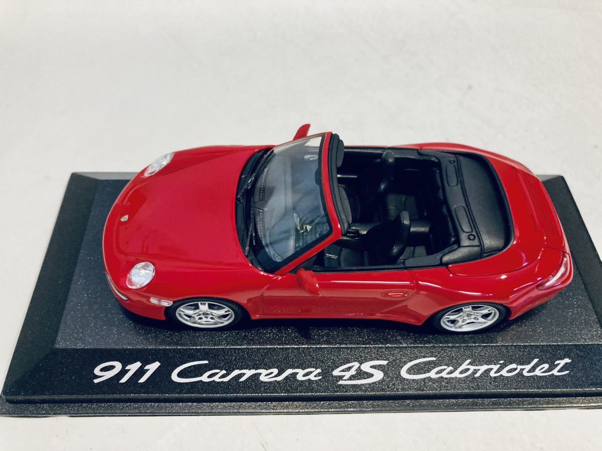 1/43 ポルシェ特注 Minichamps ポルシェ 911 Carrera 4S カブリオレ (997) Red_画像8