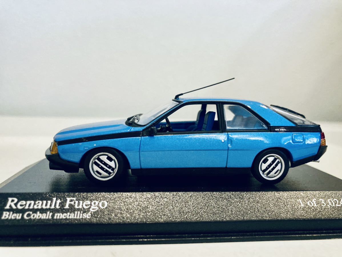 【送料無料】1/43 Minichamps ルノー フエゴ 1980 Blue metallic_画像5