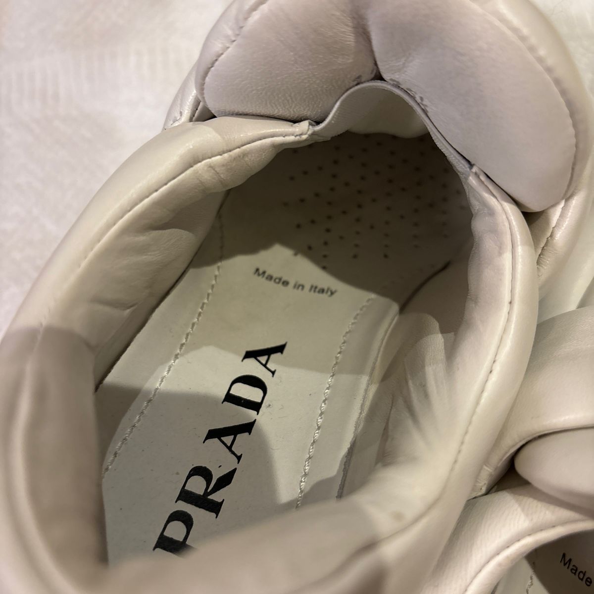 レア PRADA ソフト パデッドナッパレザー ローファー 35 5 レア PRADA ソフト パデッドナッパレザー ローファー 35 5