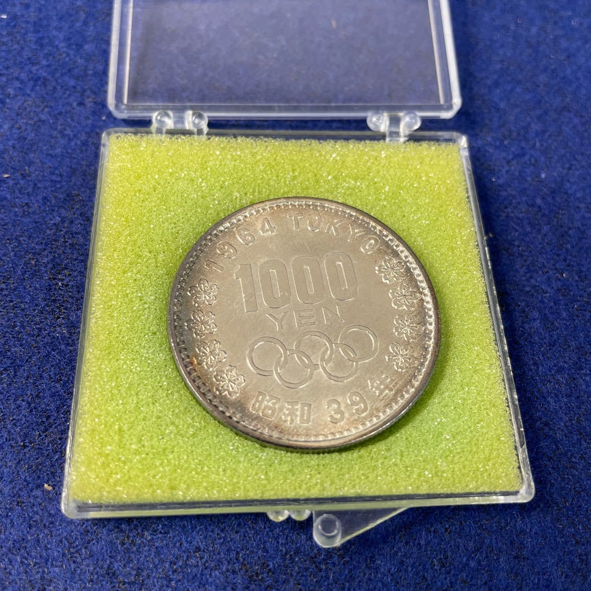 T11/【中古品】東京オリンピック1000円記念硬貨 千円銀貨 　銀貨　1964年　昭和39年_画像1