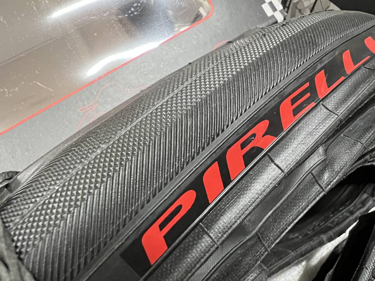 新品 PIRELLI Corsa Pro 700x23c 203g クリンチャー タイヤ 黒 ２本セット 檢 Schwalbe CONTINENTAL GOODYEAR KENDA iRC MAXXIS_画像4