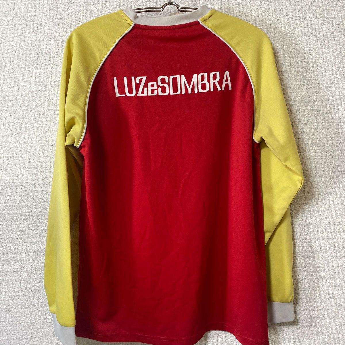 ルースイソンブラ LUZeSOMBRA サッカー 長袖 プラクティスシャツ フットサル 赤 黄 レッド イエロー