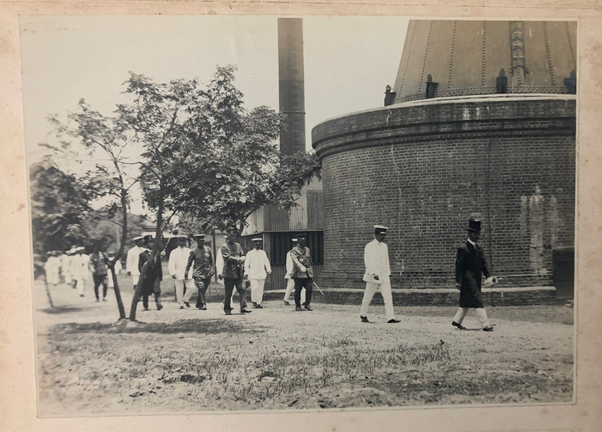 【超貴重】1920年代台湾屏東製糖所関連の写真アルバム三冊、裕仁皇太子訪問、製糖工場、本島人の寺廟、日本人の生活、自然環境、合計225枚_画像1