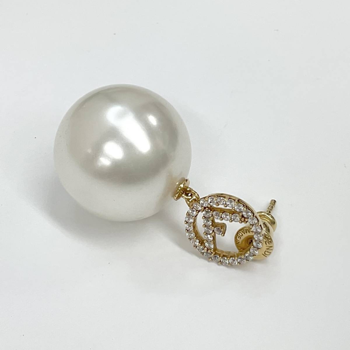 8438 Fendi Logo efiz Fendi pearl earrings Gold 